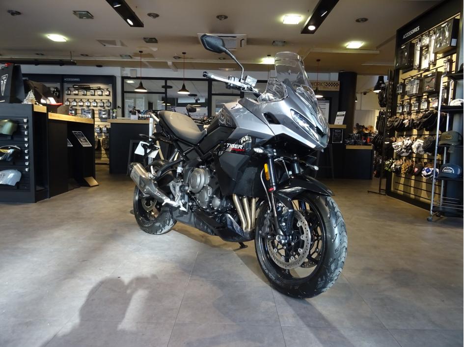 TRIUMPH TIGER 800 SPORT