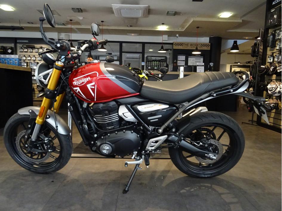 TRIUMPH SPEED 400
