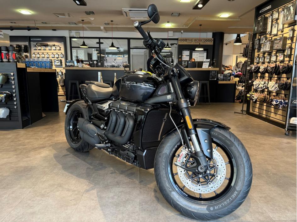 TRIUMPH ROCKET 3 R STORM