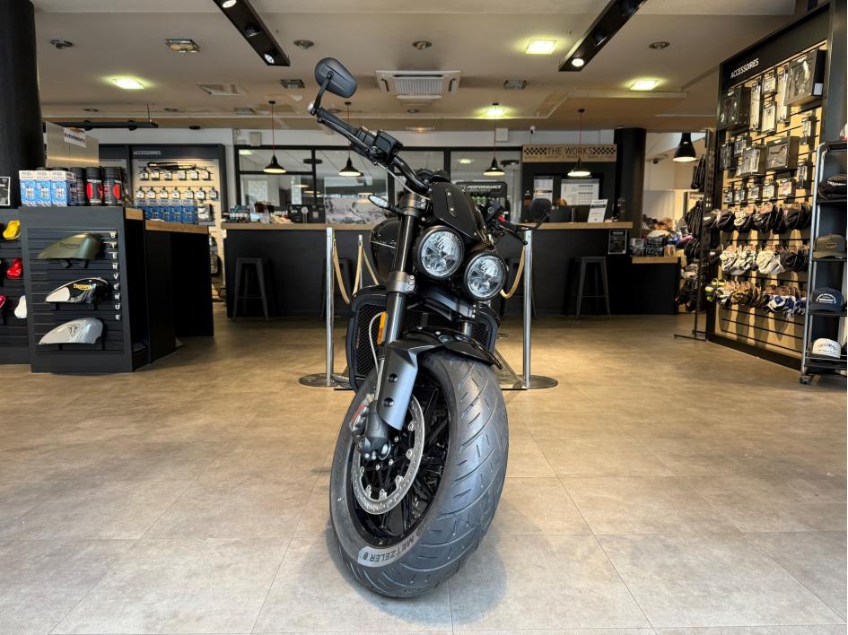 TRIUMPH ROCKET 3 R STORM