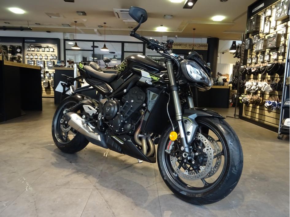TRIUMPH STREET TRIPLE 765 RS
