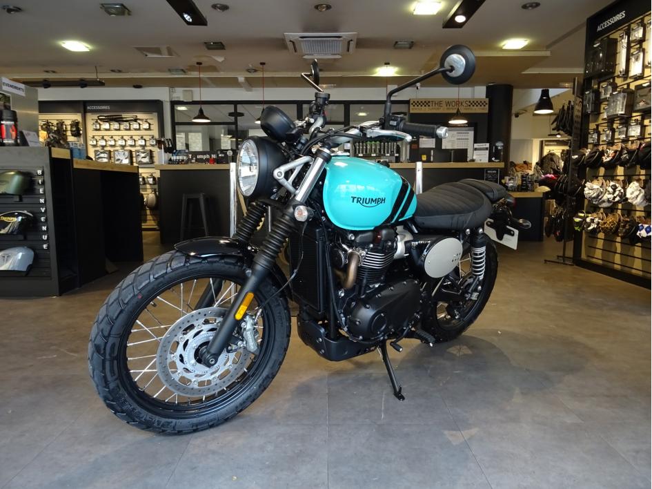 TRIUMPH SCRAMBLER 900